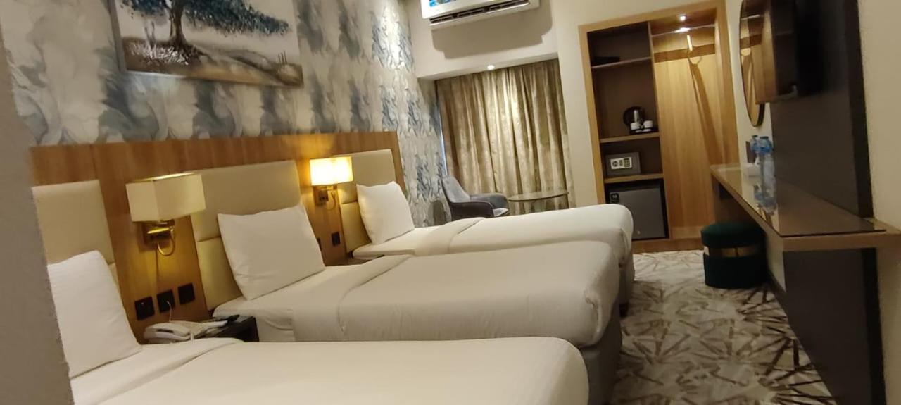 Sky Park Hotel Dubai Exterior foto